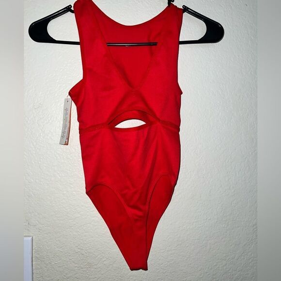 COLSIE BODYSUIT- SIZE XS- NEW WITH TAGS - Picture 4 of 4